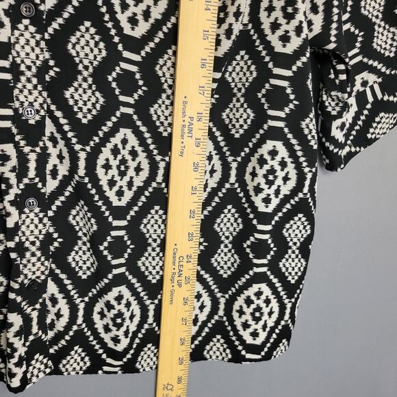 Maggie Barnes Button Front Top Womens 1X 18/20 Black Ivory Attached Tank - Picture 9 of 13